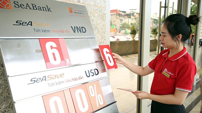 Hiện lãi suất VND thấp hơn so với lãi suất USD trên thị trường liên ngân hàng.