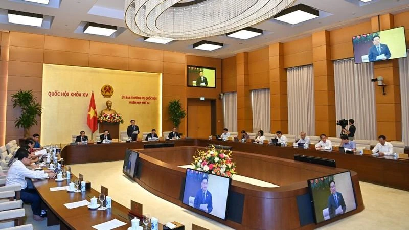 Quang cảnh phiên họp thứ 14 của Ủy ban Thường vụ Quốc hội. 