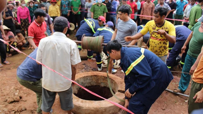 Hiện trường vụ tai nạn khiến 2 thanh niên tử vong.
