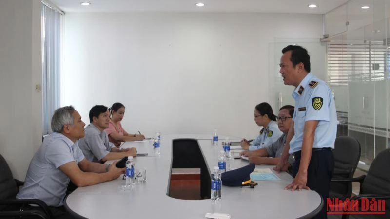 Đơn vị đầu mối ký cam kết bảo đảm cung ứng xăng dầu. 