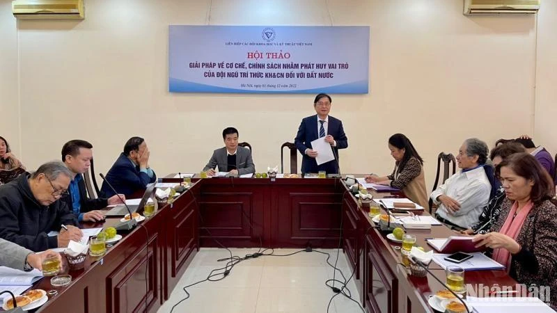 Quang cảnh cuộc hội thảo. 