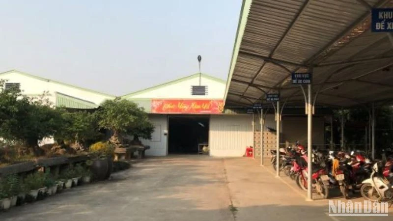 Công ty TNHH Lai Hoài xây dựng nhà xưởng trái phép trên đất nông nghiệp, thôn Lê Như Hổ, xã Hồng Nam, thành phố Hưng Yên, tỉnh Hưng Yên.