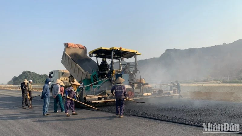 Thi công dự án cao tốc bắc-nam đoạn Mai Sơn-quốc lộ 45.
