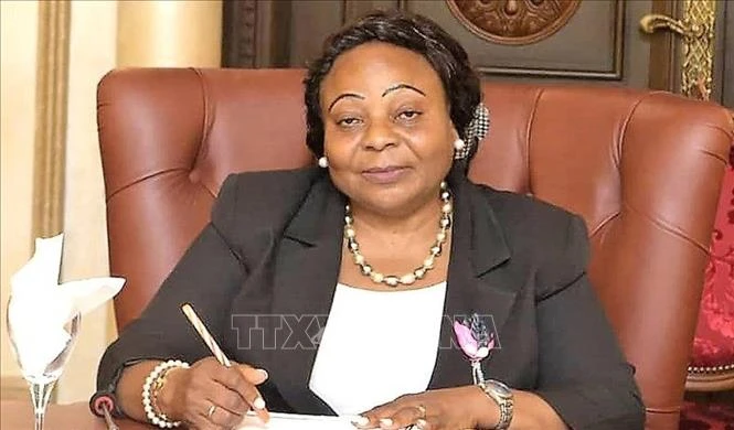 Thứ trưởng Giáo dục Guinea Xích đạo Manuela Roka Botey được bổ nhiệm làm Thủ tướng mới. (Ảnh: Jeuneafrique/TTXVN)