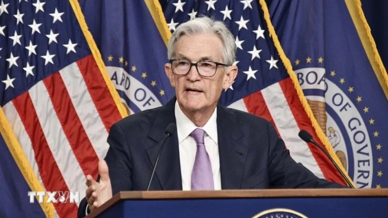 Chủ tịch Cục Dự trữ Liên bang (FED) Mỹ Jerome Powell trong cuộc họp báo tại Washington. (Ảnh: THX/TTXVN)