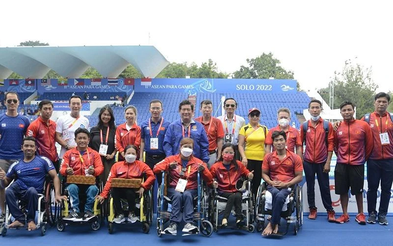 Đội tuyển bơi Việt Nam đoạt 12 HCV, lập sáu kỷ lục ASEAN Para Games 11 trong ngày 4/8. (Ảnh THÁI DƯƠNG)