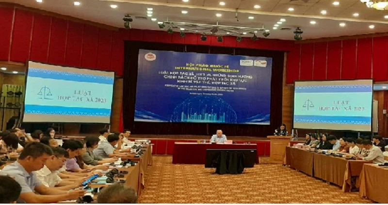 Quang cảnh hội thảo.