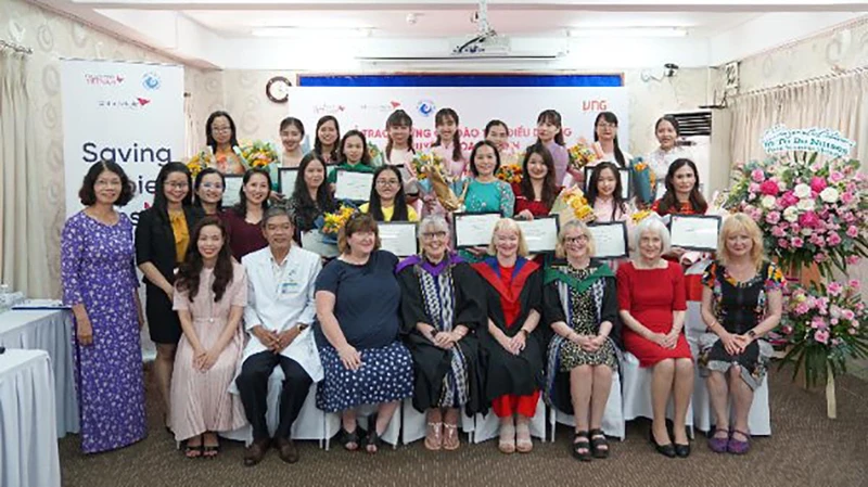 Bà Suzanna Lubran, Giám đốc điều hành của NBV và bà Trần Xuân Ngọc Thảo, Giám đốc Thương hiệu Doanh nghiệp và Cộng đồng VNG