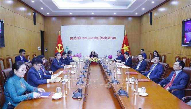 Quang cảnh đầu cầu Hà Nội. Ảnh: TTXVN