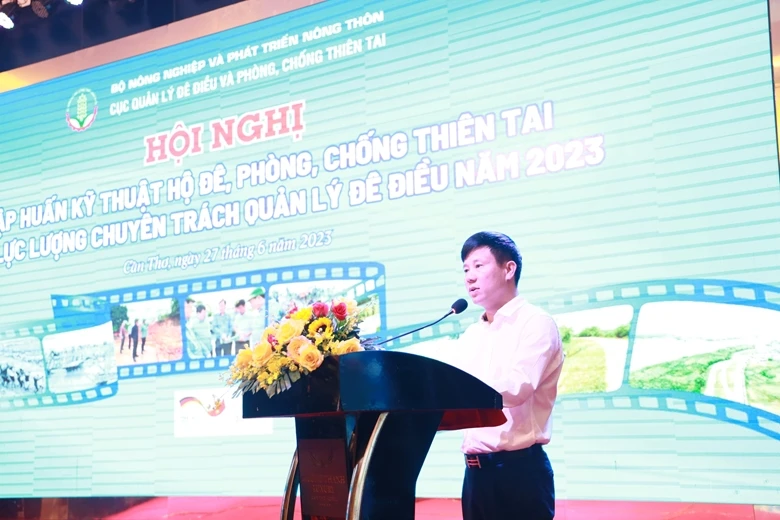 Hội nghị Tập huấn kỹ thuật hộ đê, phòng, chống thiên tai cho lực lượng chuyên trách quản lý đê điều năm 2023. Ảnh: dangcongsan.vn