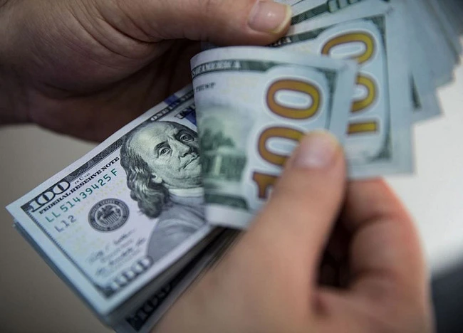 Tỷ giá ngày 22/8: Tỷ giá đồng đôla Mỹ, Euro và bảng Anh tăng nhẹ
