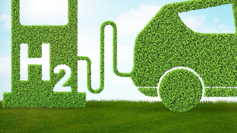 EU đẩy nhanh lộ trình chuyển đổi năng lượng 