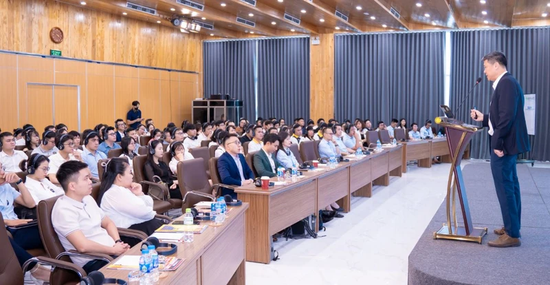 Quang cảnh chương trình tập huấn tại Hà Nội.