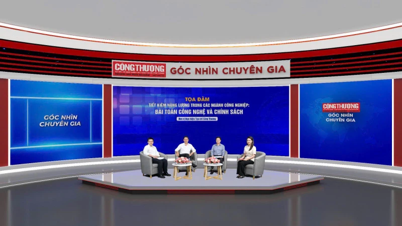 Các đại biểu tại buổi tọa đàm “Tiết kiệm năng lượng trong các ngành công nghiệp: Bài toán công nghệ và chính sách” 