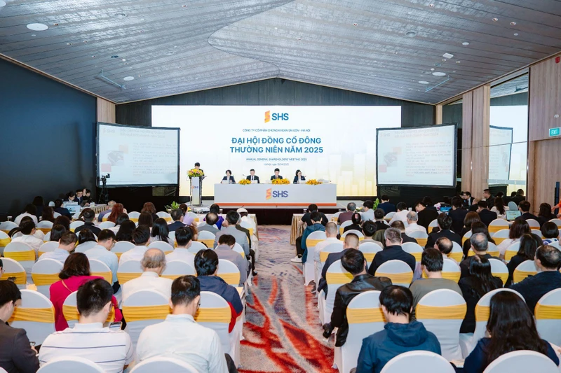 Toàn cảnh Đại hội đồng cổ đông SHS