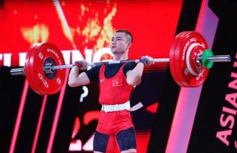 Lực sĩ Lại Gia Thành đoạt hai Huy chương vàng Giải vô địch cử tạ châu Á 2022. (Ảnh: AWF) 