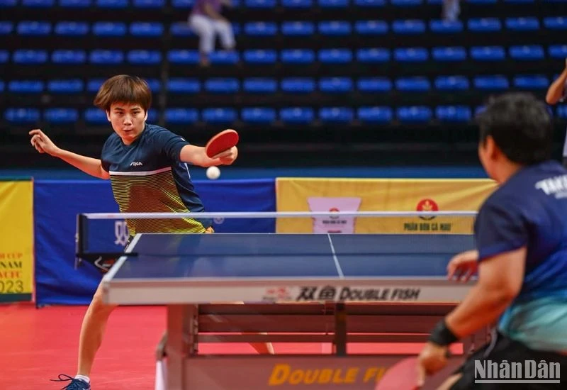 Nguyễn Khoa Diệu Khánh lọt vào trận chung kết vòng loại bóng bàn Olympic Paris 2024.