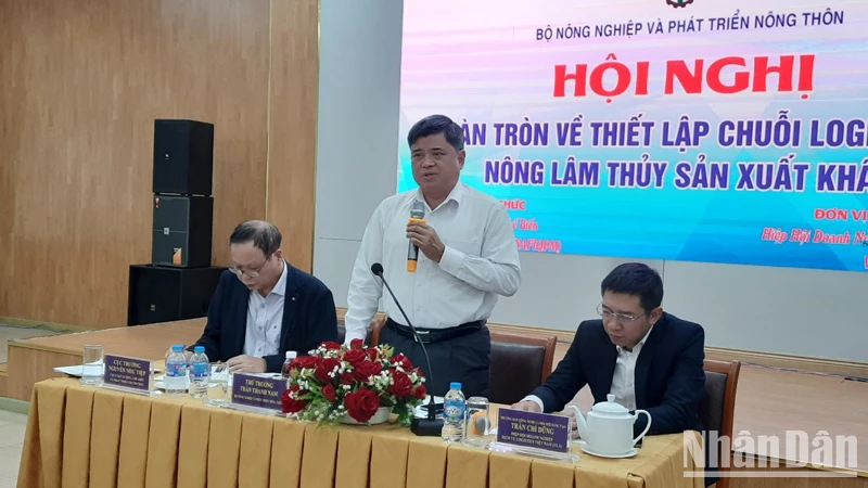 Ông Trần Thanh Nam, Thứ trưởng Nông nghiệp và Phát triển nông thôn phát biểu tại hội nghị.