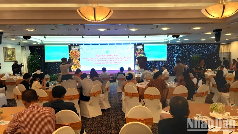 Quang cảnh hội nghị