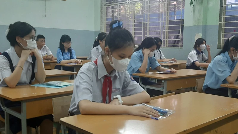 Học sinh Thành phố Hồ Chí Minh tham gia kỳ thi tuyển sinh lớp 10 năm học 2024-2025.