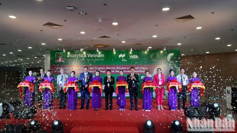 Khai mạc triển lãm Analytica Vietnam 2025.