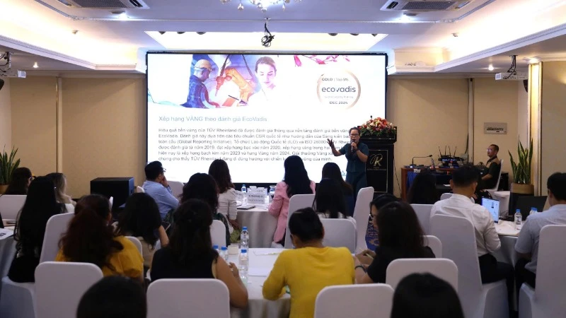 Quang cảnh buổi tập huấn.