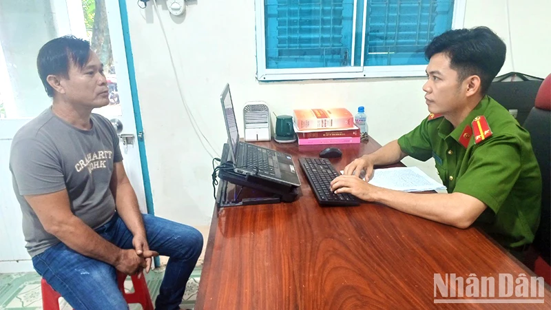 Bị can Huỳnh Văn Hoàng.