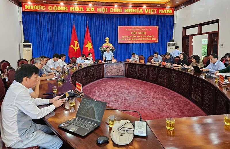 Quang cảnh hội nghị.