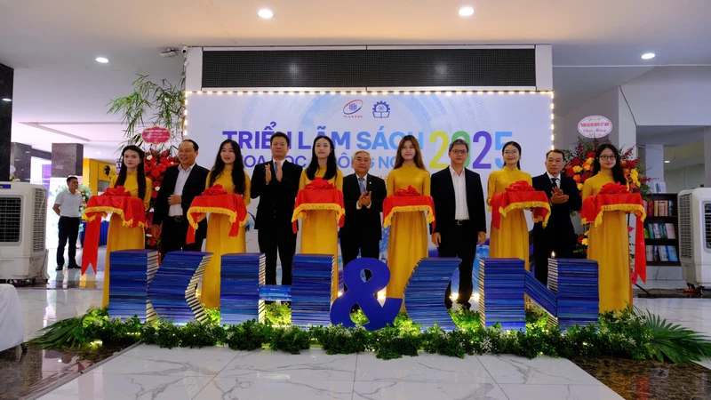 Chuỗi sự kiện Triển lãm Sách Khoa học và Công nghệ 2025 từ ngày 15-17/5/2025.