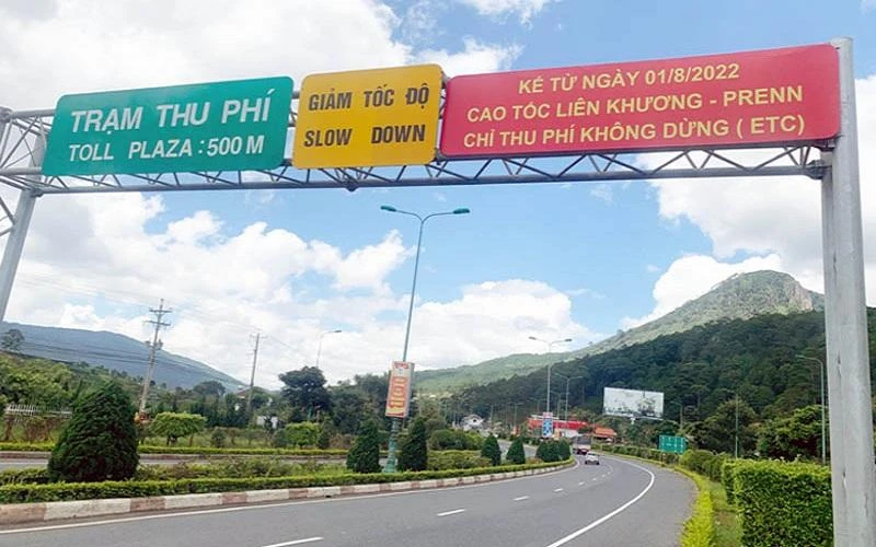 Tuyến cao tốc Liên Khương-Prenn, cửa ngõ vào thành phố Đà Lạt.