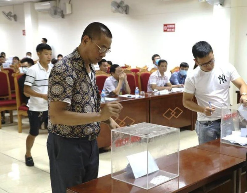 Phiên đấu giá đất tại huyện Mê Linh.