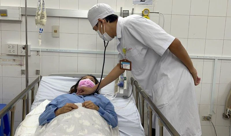 Bệnh nhân L.T.H.T hiện tỉnh táo, sinh tồn ổn định.