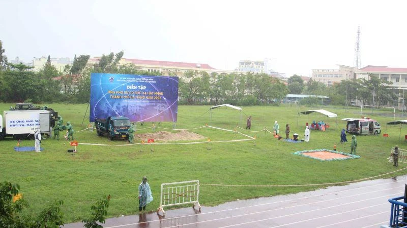 Toàn cảnh buổi diễn tập.