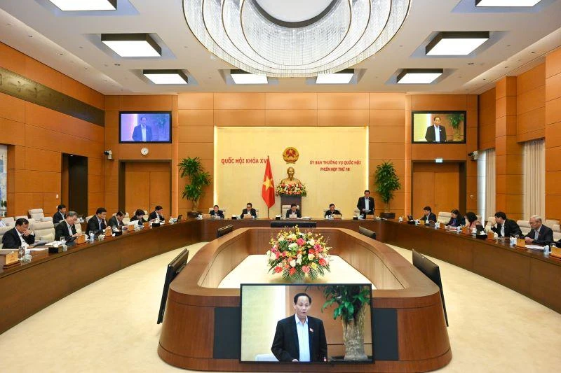 Quang cảnh phiên họp Ủy ban Thường vụ Quốc hội chiều 15/12. (Ảnh: DUY LINH) 