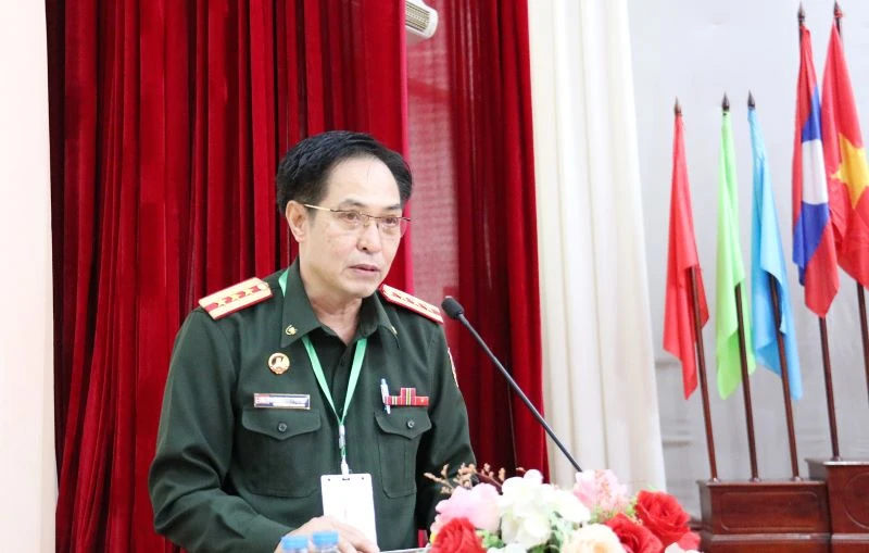 Giám đốc Bệnh viện 103 Lào Savangxay Dalasath thông tin về kết quả thành công của 2 ca ghép thận từ người hiến sống đầu tiên tại Lào. (Ảnh: Trịnh Dũng)