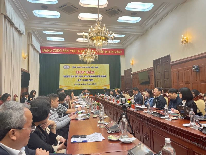 Quang cảnh họp báo.
