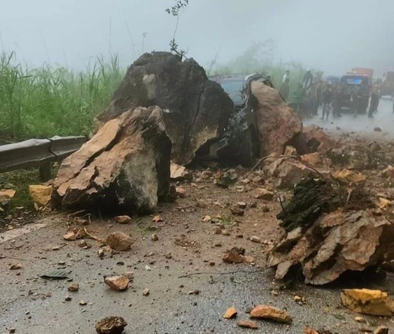 Hiện trường vụ sạt lở.