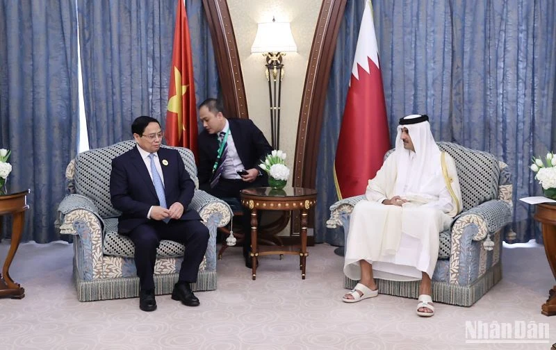 Thủ tướng Chính phủ Phạm Minh Chính hội kiến Quốc vương Qatar Sheikh Tamim bin Hamad Al Thani.