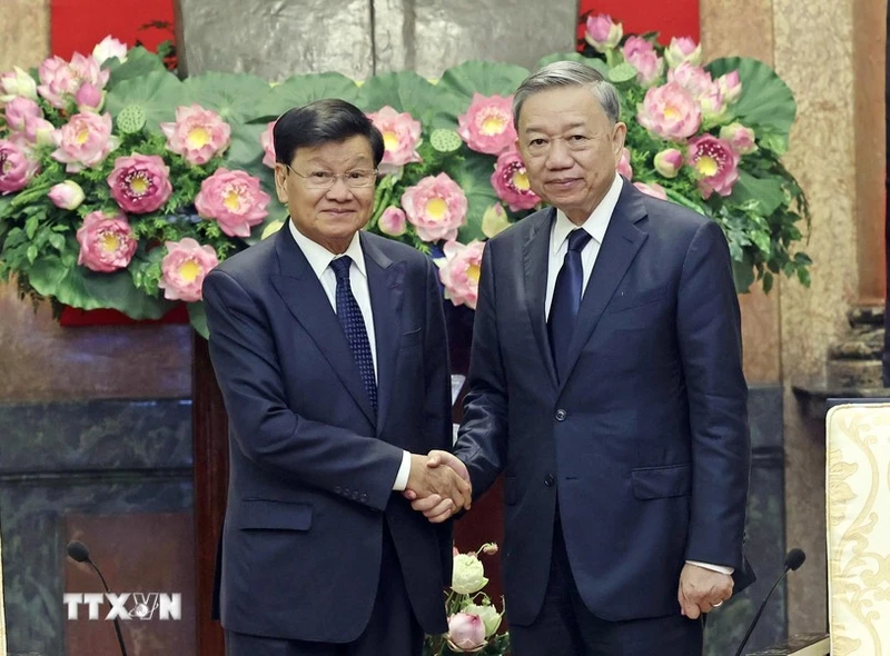 Chủ tịch nước Tô Lâm tiếp Tổng Bí thư, Chủ tịch nước Lào Thongloun Sisoulith. (Ảnh: TTXVN)