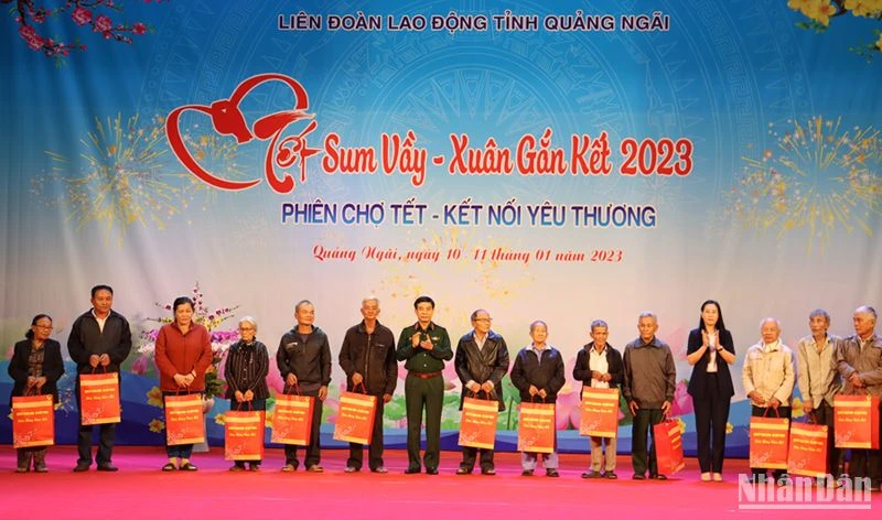 Nhiều năm qua, công tác chăm lo Tết cho đoàn viên, người lao động luôn được Liên đoàn Lao động tỉnh Quảng Ngãi đặc biệt chú trọng.