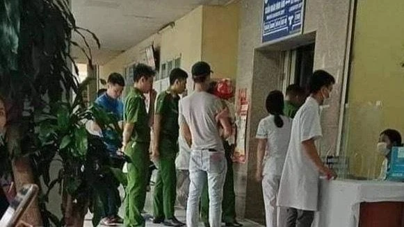 Lực lượng Công an huyện Chương Mỹ điều tra vụ bắt cóc trẻ sơ sinh.