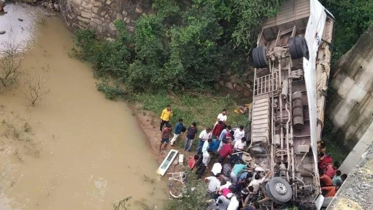 Hiện trường vụ tai nạn. (Ảnh: trang mạng India Today)