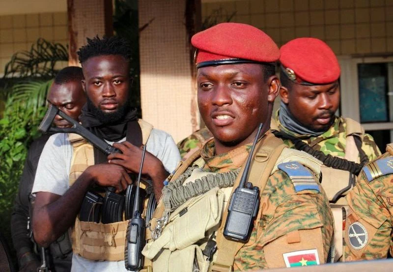 Đại úy Ibrahim Traore, thủ lĩnh cuộc đảo chính gần đây nhất tại Burkina Faso. (Ảnh: Reuters)