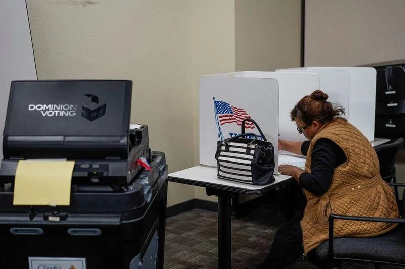 Cử tri bỏ phiếu sớm tại Las Cruces, bang New Mexico, ngày 24/10/2022. (Ảnh: Reuters)