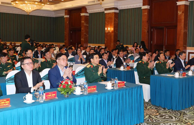 Quang cảnh buổi gặp mặt.