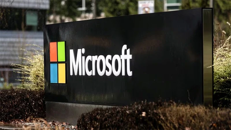  Microsoft đang đẩy mạnh vai trò tiên phong ứng dụng trí tuệ nhân tạo (AI). (Ảnh: Reuters)