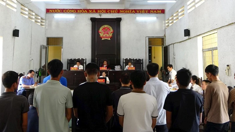 Các bị cáo tại phiên tòa.
