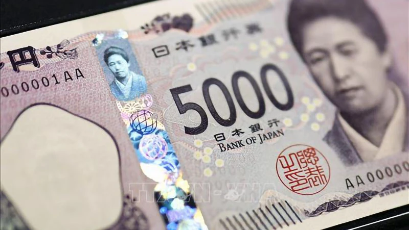 Ảnh minh họa: Đồng tiền mệnh giá 5.000 yen mới của Nhật Bản. (Ảnh: Kyodo/TTXVN)