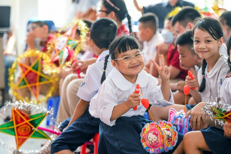 Nên khuyến khích trẻ tham gia các hoạt động ngoài trời. Ảnh: TRẦN THÀNH ĐẠT