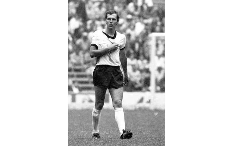 Franz Beckenbauer- vị "Kaiser" (Hoàng đế) đích thực